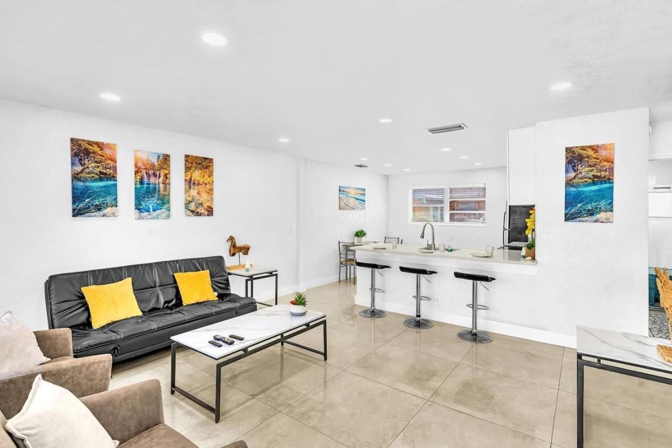 New Stylish 2 Bdrm Mins To Beach & Aventura Mall Hallandale Beach Exterior photo